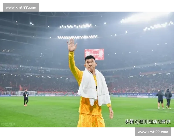 致命失误送登顶良机！蓉城争冠战翻船，刘殿座绝望，媒体人怒喷